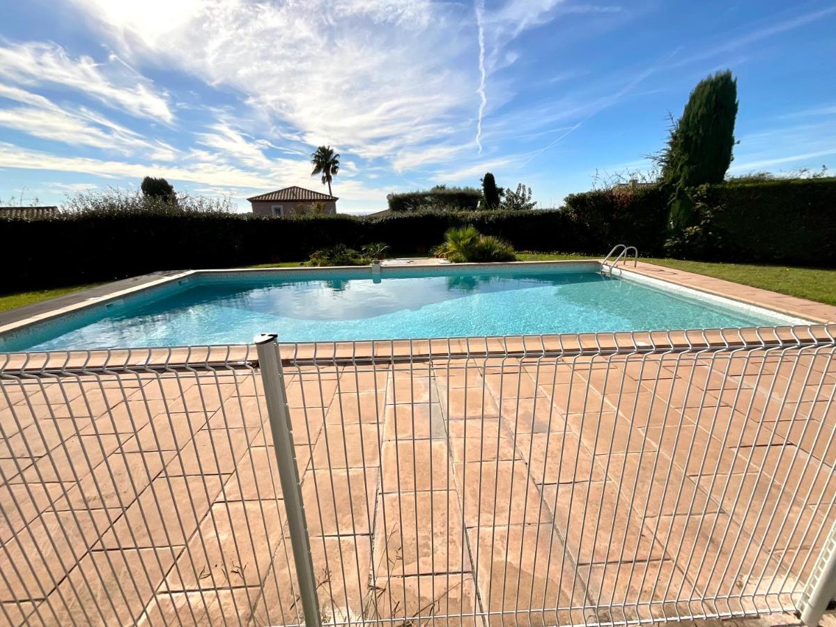 Appartement Sanary Vue Mer Au Calme ภายนอก รูปภาพ
